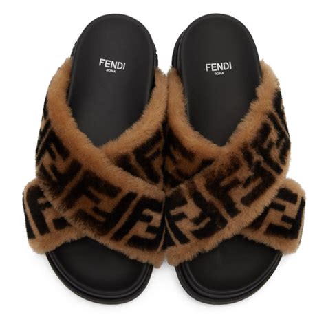 fur fendi slides